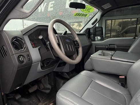 Used 2015 Ford F250 XL w/ XL Appearance Package image 11