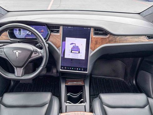Used 2020 Tesla Model X Long Range image 11
