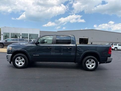 Used 2025 RAM 1500 Big Horn AWD/4WD image 4