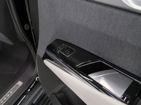 Used 2026 Cadillac Escalade V w/ LPO, ONYX Package image 51