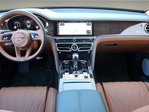 New 2026 Bentley Flying Spur Azure image 4