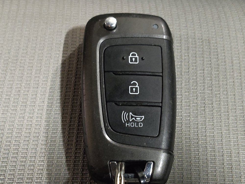 Used 2020 Hyundai Venue SEL FWD image 32