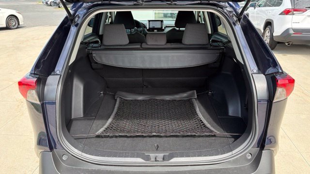 Used 2025 Toyota RAV4 XLE AWD/4WD image 26