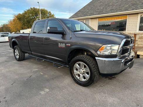 Used 2018 RAM 2500 Tradesman w/ Chrome Appearance Group AWD/4WD image 2