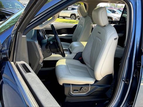 Used 2019 Ford Expedition Platinum image 28