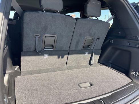 New 2026 Jeep Grand Cherokee L Laredo w/ MOPAR Finishing Package image 28