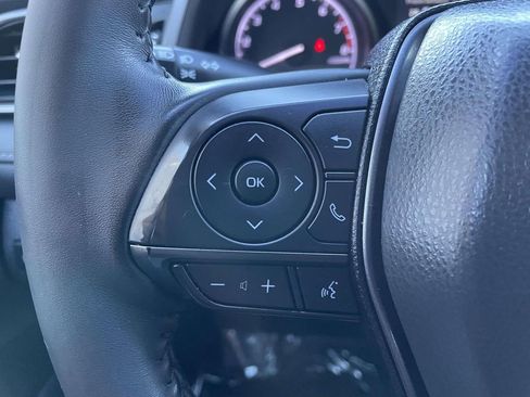 Used 2024 Toyota Camry SE image 31