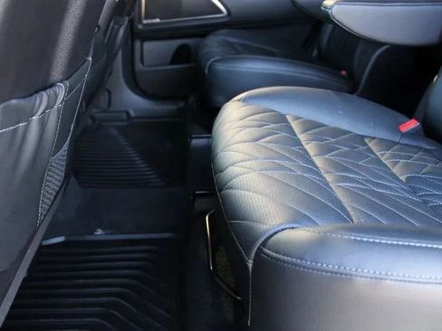 Used 2025 Kia Telluride SX X-Line AWD/4WD image 31