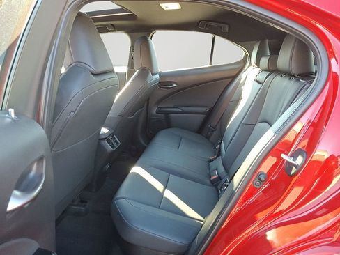 Used 2023 Lexus UX 250h F Sport image 8