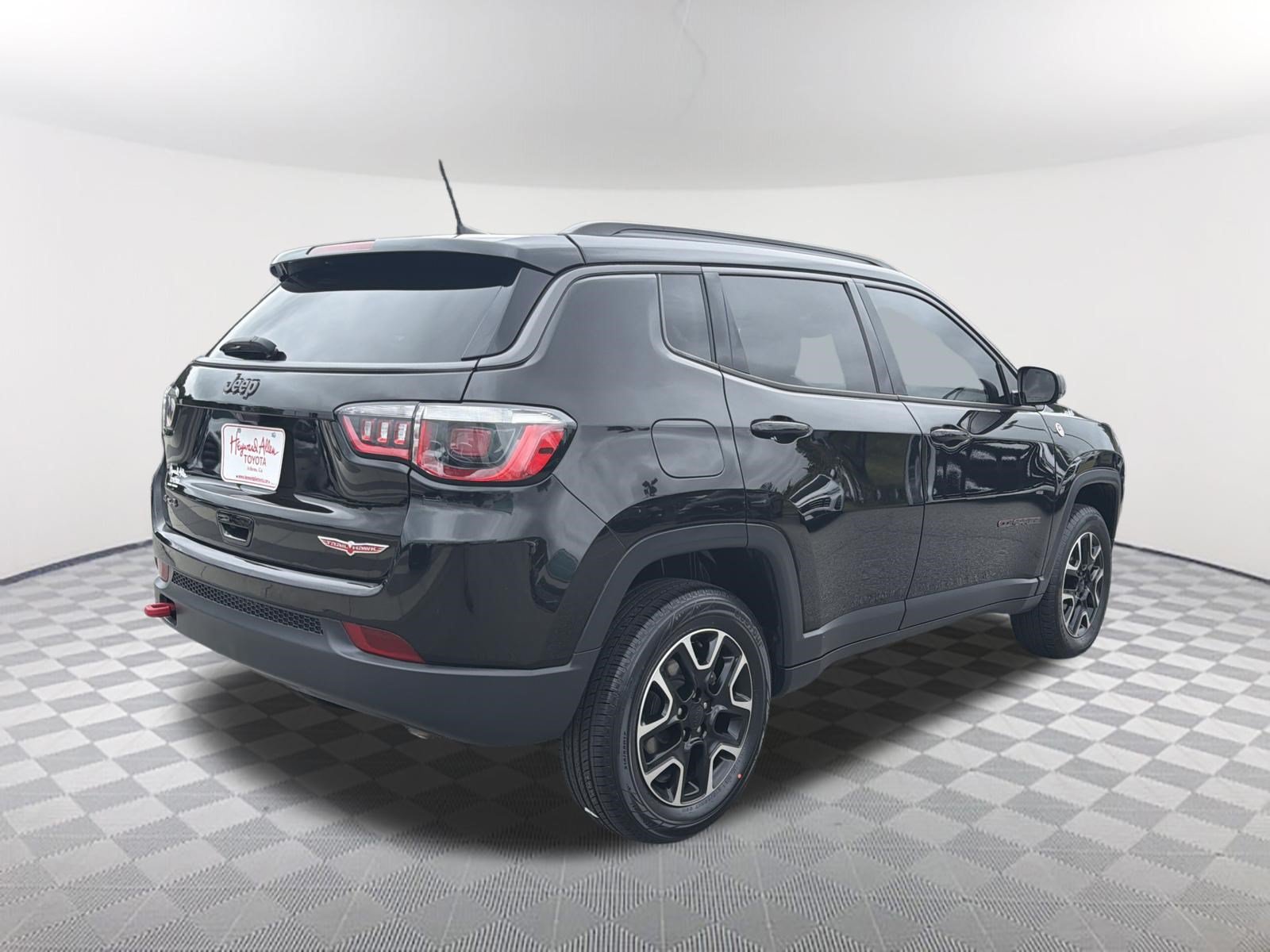 Used 2020 Jeep Compass Trailhawk AWD/4WD image 16