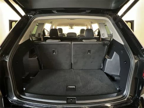 Used 2024 Volkswagen Atlas SE image 24