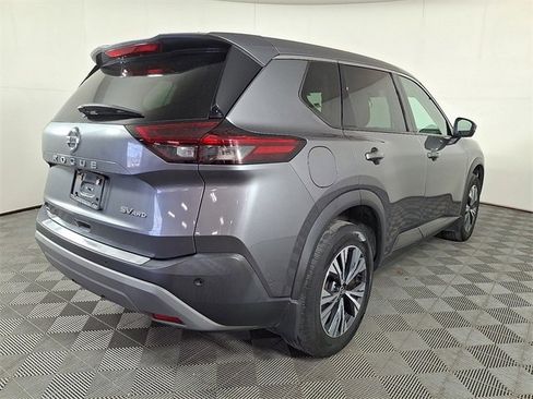 Used 2021 Nissan Rogue SV image 10