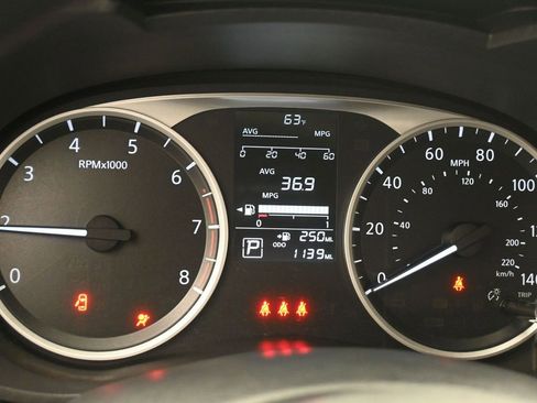 Certified 2025 Nissan Versa S w/ Trunk Package image 8