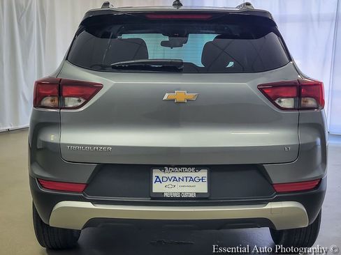 Used 2023 Chevrolet TrailBlazer LT FWD image 5