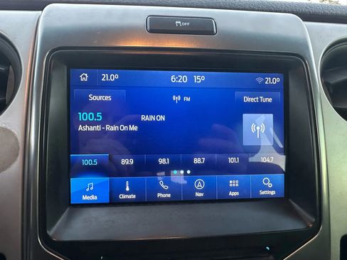 Used 2013 Ford F150 Raptor w/ SVT Exterior Graphics Pkg image 33