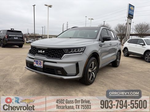 Used 2023 Kia Sorento EX w/ Panoramic Sunroof Package image 1