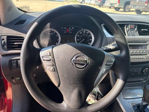 Used 2013 Nissan Sentra SR FWD image 13