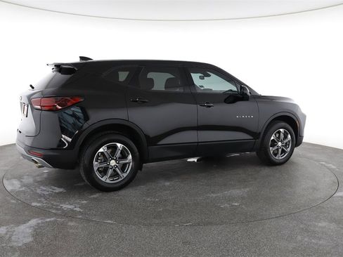 Used 2024 Chevrolet Blazer LT image 13