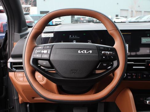 New 2026 Kia Sportage X-Line w/ X-Line Premium Package image 10