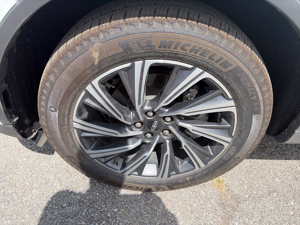 Used 2026 Lincoln Aviator AWD image 10