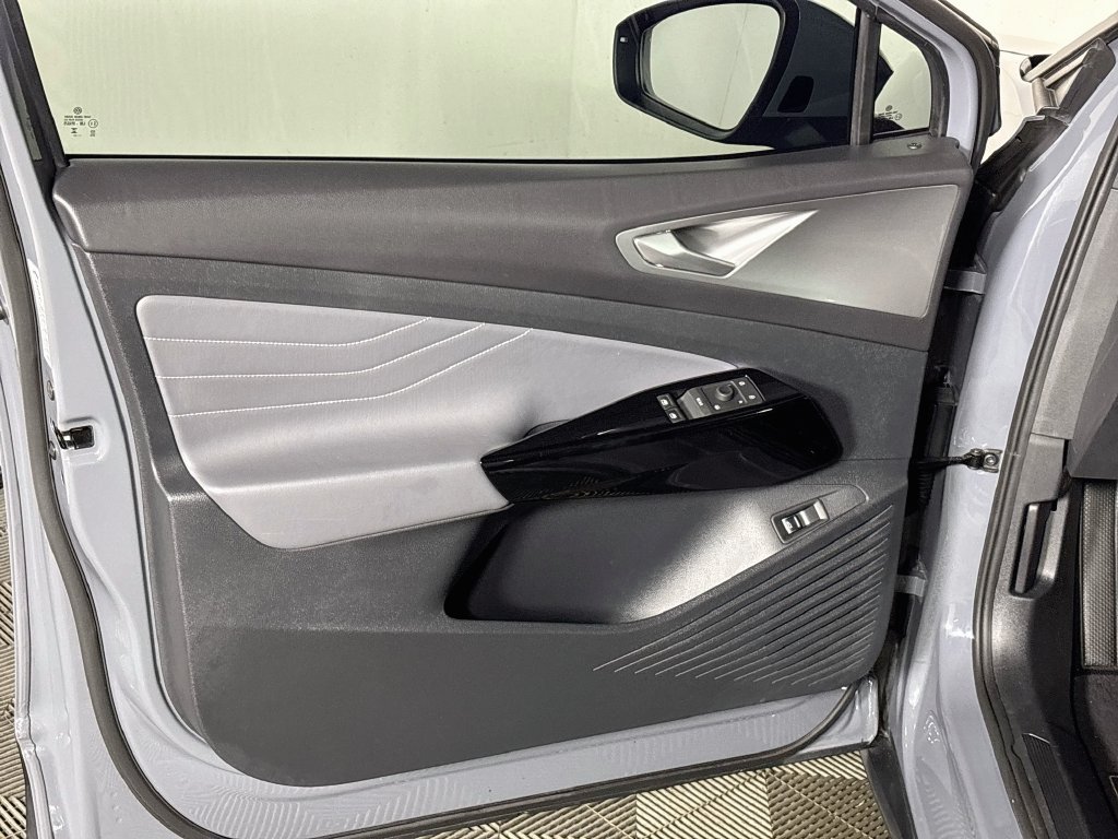 Used 2023 Volkswagen ID.4 S RWD image 11