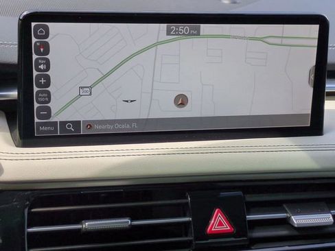 Used 2025 Genesis G70 2.5T image 19