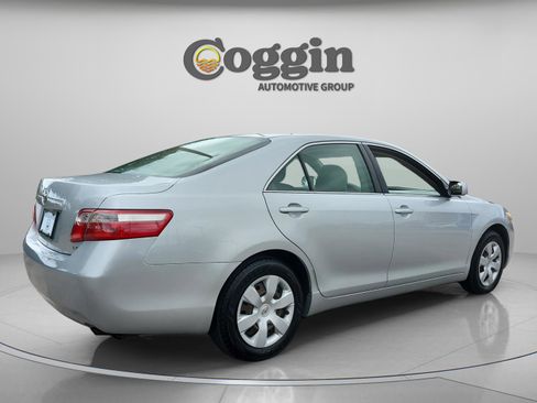 Used 2007 Toyota Camry LE image 5