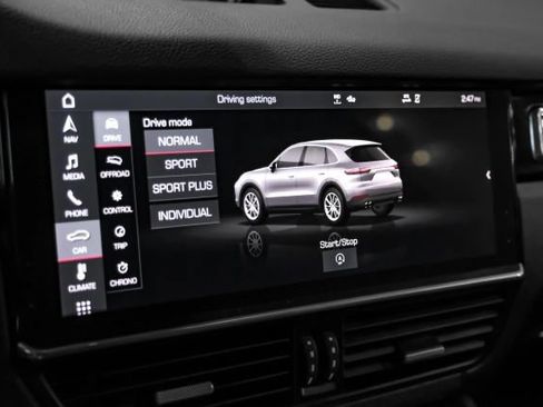 Used 2021 Porsche Cayenne AWD/4WD image 29