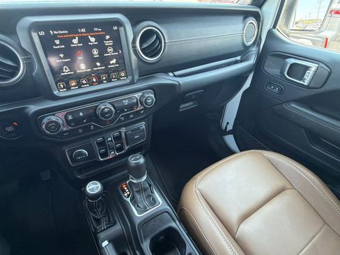 Used 2021 Jeep Wrangler Unlimited Sahara AWD/4WD image 24