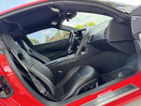 Used 2014 Chevrolet Corvette Stingray Coupe image 17
