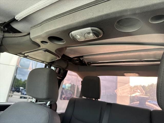 Used 2016 Jeep Wrangler Unlimited Sport AWD/4WD image 19