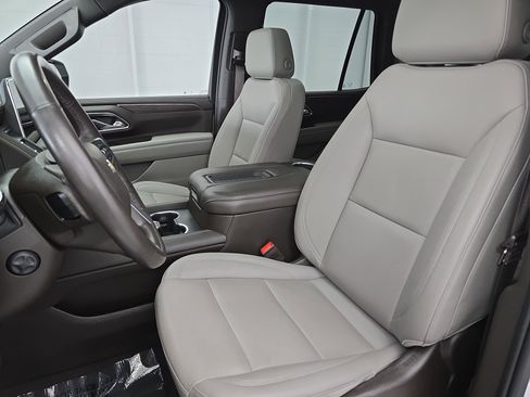 Used 2023 Chevrolet Tahoe LT w/ Luxury Package image 16