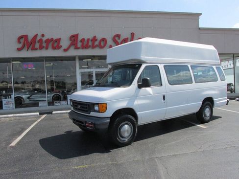 Used 2006 Ford E-350 and Econoline 350 Extended Super Duty RWD image 1