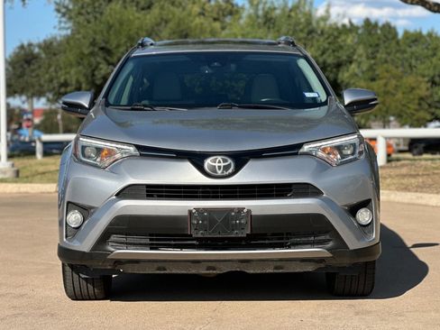 Used 2018 Toyota RAV4 Limited image 15