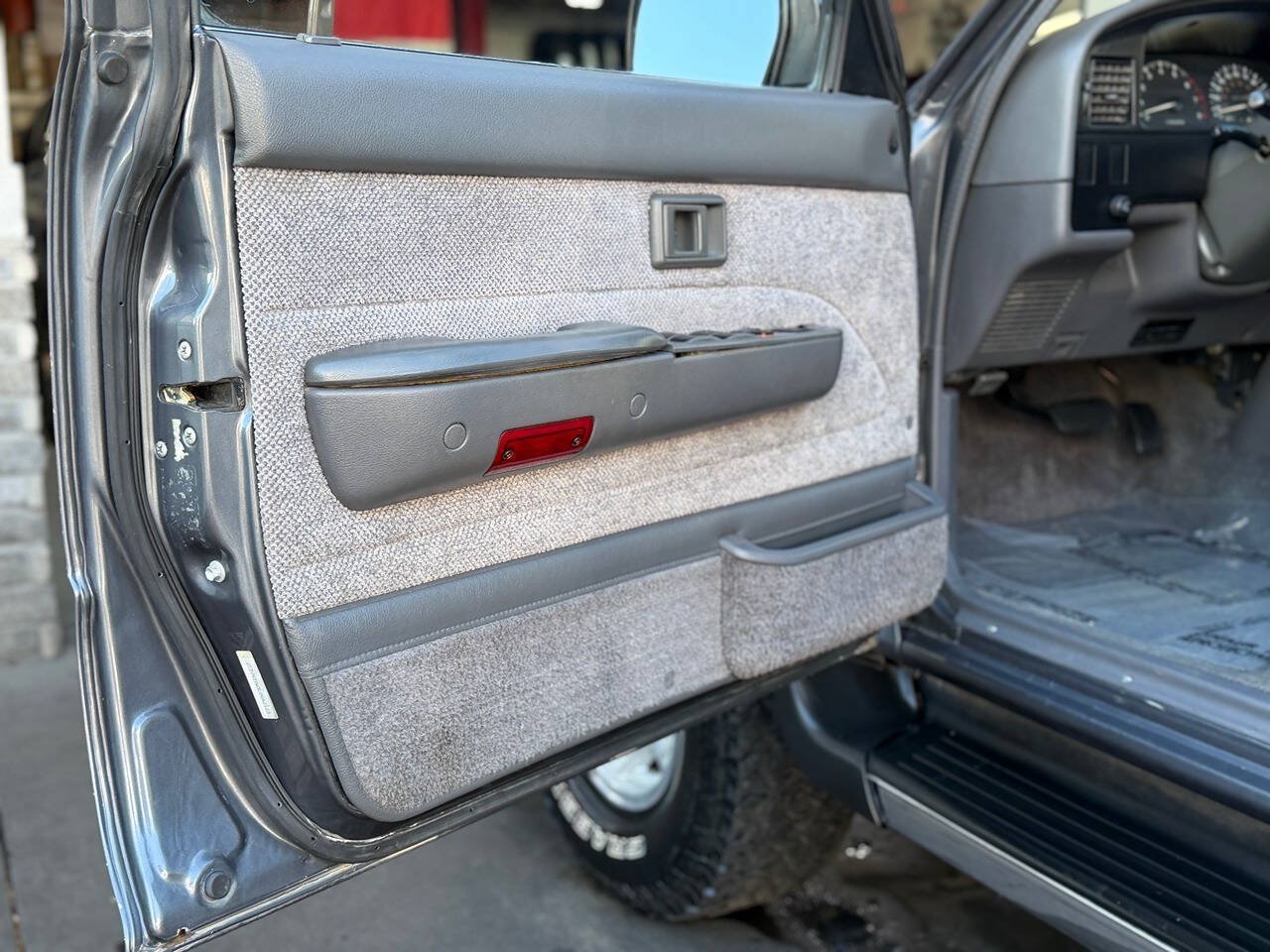 Used 1990 Toyota 4Runner SR5 AWD/4WD image 19