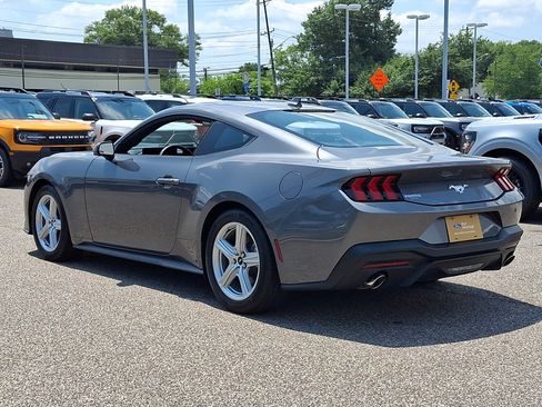 Certified 2026 Ford Mustang Coupe RWD image 7