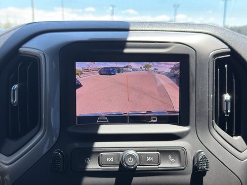 Used 2025 GMC Sierra 1500 Pro w/ Pro Value Package AWD/4WD image 13