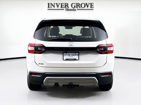 Used 2025 Honda Pilot EX-L image 6