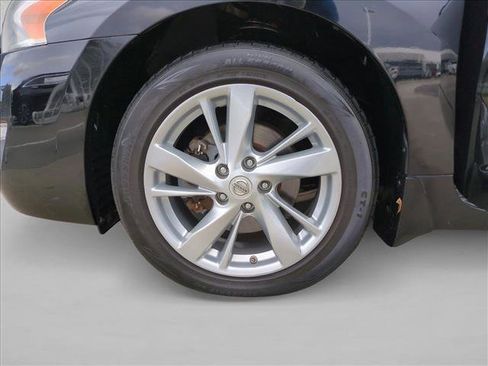 Used 2015 Nissan Altima 2.5 SV image 23