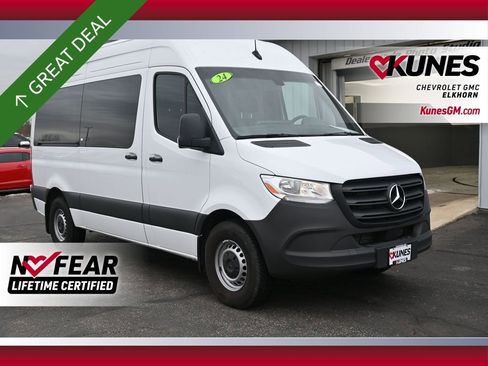 Used 2024 Mercedes-Benz Sprinter 2500 image 1