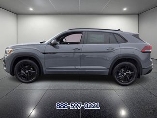 New 2026 Volkswagen Atlas Cross Sport SEL R-Line video 2