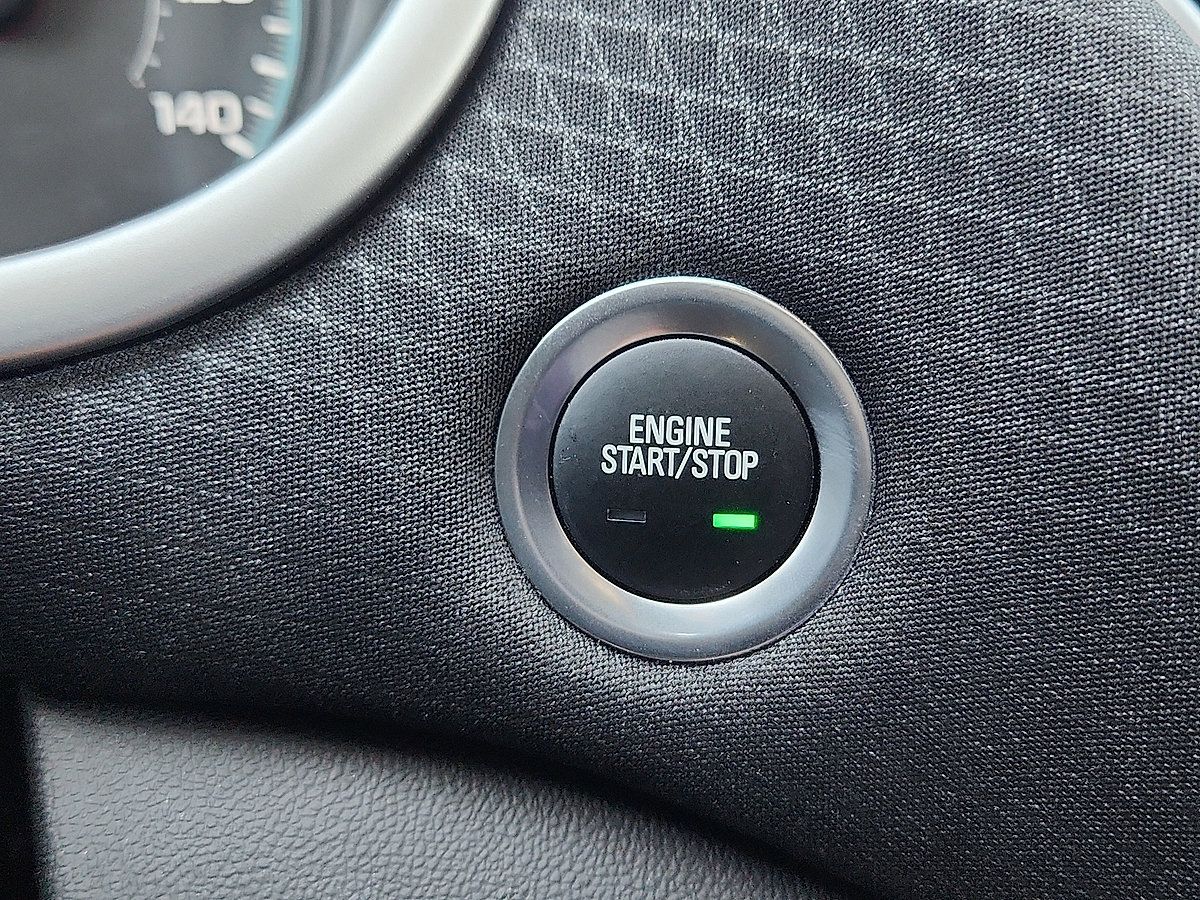 Used 2025 Chevrolet Malibu LT FWD image 10