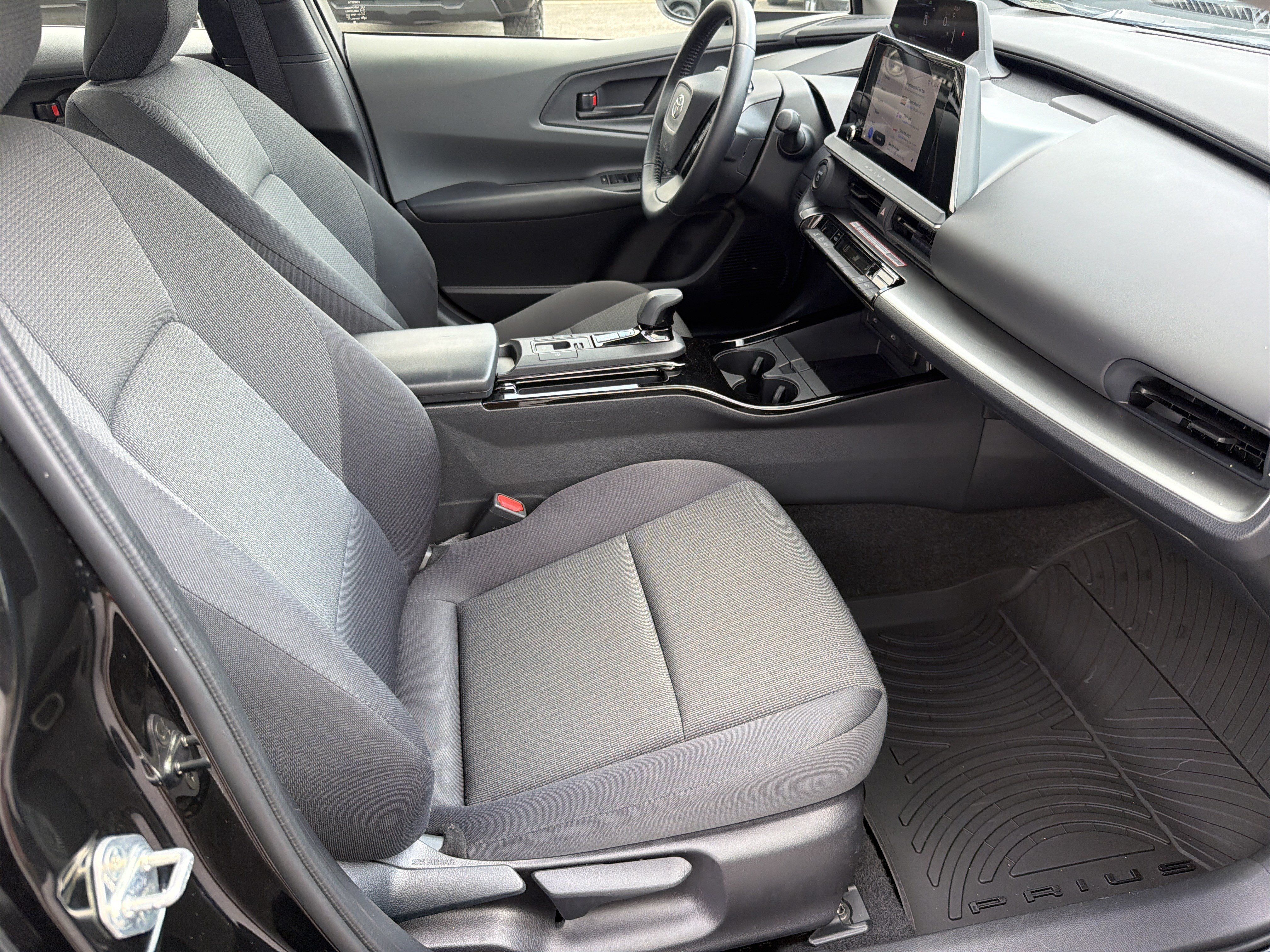 Certified 2025 Toyota Prius LE AWD/4WD image 24