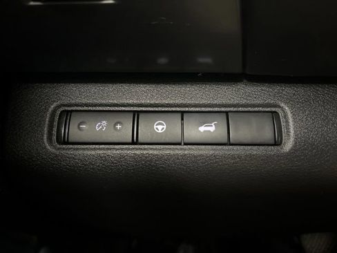 Used 2022 Nissan Pathfinder SL image 25