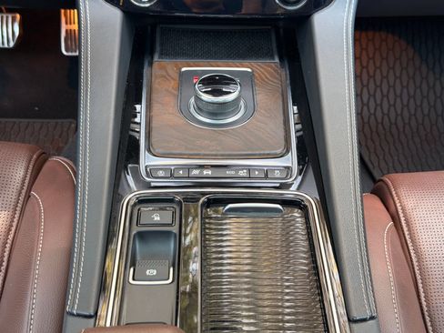 Used 2020 Jaguar F-PACE S AWD/4WD image 19