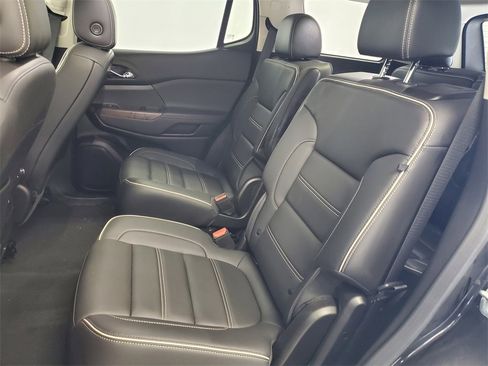Used 2023 GMC Acadia Denali w/ Black Diamond Edition image 33