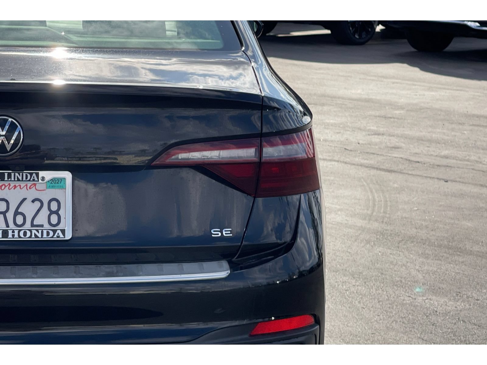 Used 2023 Volkswagen Jetta SE FWD image 16