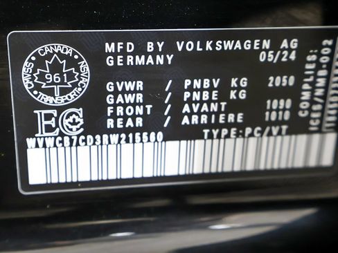 Used 2024 Volkswagen Golf R AWD/4WD image 53
