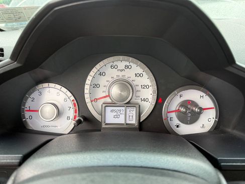 Used 2011 Honda Pilot EX-L image 18