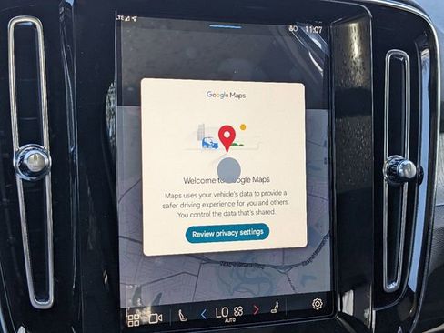 New 2025 Volvo XC40 B5 Core w/ Protection Package Premier image 27